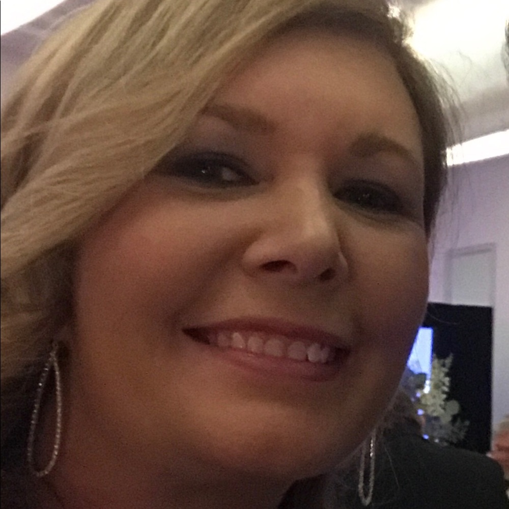 Meet your Posher, Tina